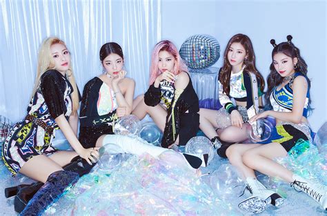 Itzy To Bring Itzy Itzy Showcase Tour To The Us Billboard Billboard