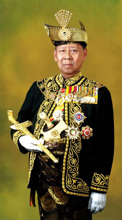 Yang dipertuan agong, the 5.12.84 sultan iskandar of jahore becomes the. Malaysia's Rulers - Seri Paduka Baginda Yang di-Pertuan ...