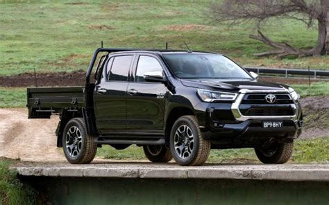 2022 Toyota Hilux Sr 4x4 Double Cab Chassis Specifications Carexpert