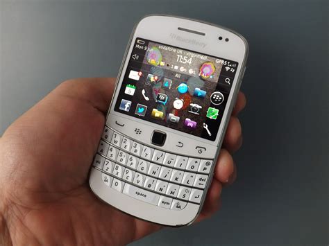 The BlackBerry Bold 9900 makes a return to ShopBlackBerry in North ...