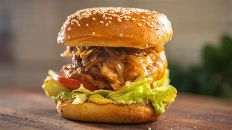 Garlic And Chili Bbq Chicken Burgers The Juiciest Grilled Burger Recipe