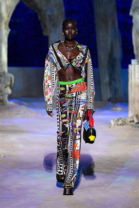 Mfw Versace Spring Summer 2021 Ready To Wear Collection Dscene