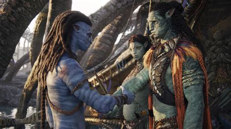 Jake Sully Seeks The Help Of Oceanic Clan In Final Trailer For Avatar Sequel