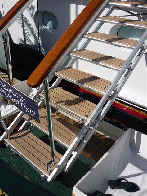 Yacht Ladder Sea Stair 2 Mar Quipt Retractable Boarding For Docks