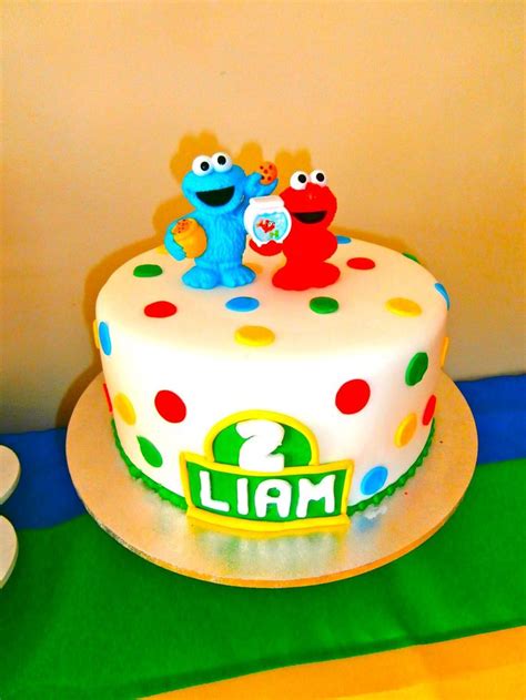 Pin By Liz Bennett On Zoes 2nd Birthday Sesame Street Birthday Cakes