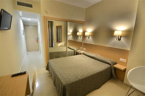 Samos Hotel Rooms Magaluf Majorca Official