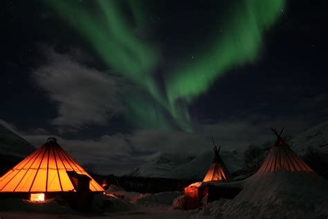 Go camping under the northern lights | Northern lights, See the northern lights, Northern lights ...