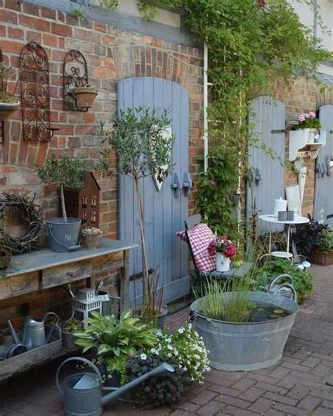 16 Insanely Beautiful Courtyard Garden Ideas With A Wow Factor Rustic