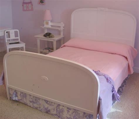 Wow queen size henredon campaign style bed and cabinet set. Henredon Scene One King Bedroom Suite antique appraisal ...