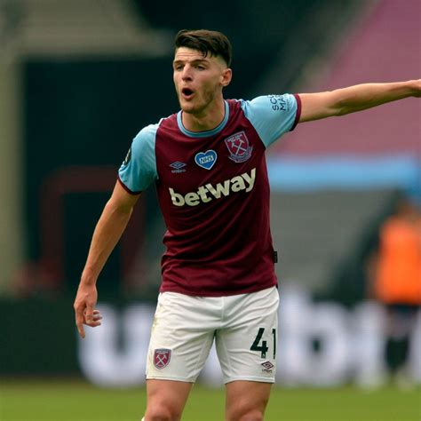 Temps de jeu, buts, cartons, fautes. Chelsea transfer news: Declan Rice adored by Frank Lampard