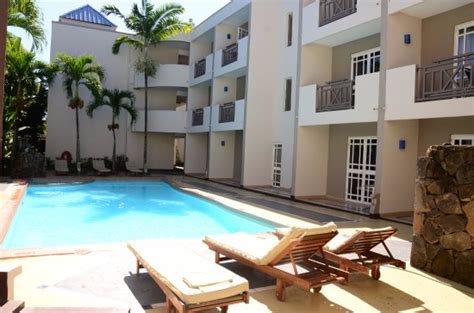 Хайлайтер catrice le grand bleu liquid highlighter. Le Grand Bleu Hotel $66 ($̶7̶1̶) - UPDATED 2018 Prices ...