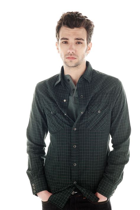 Jay Baruchel To Star In Fx Comedy Pilot From Ep Lorne