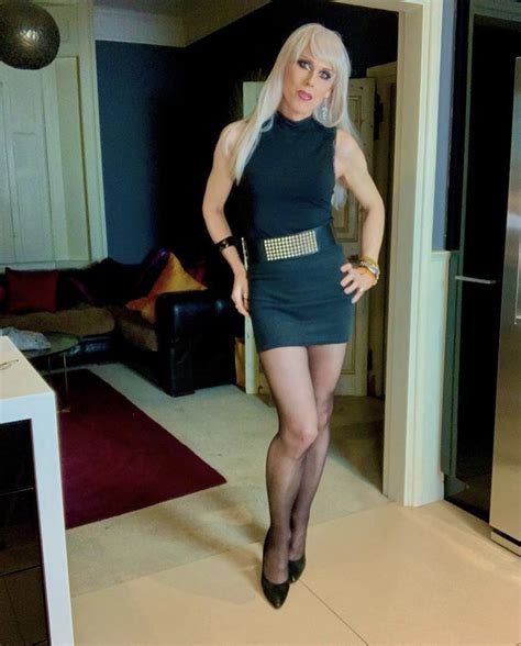 crossdressers dressing girl