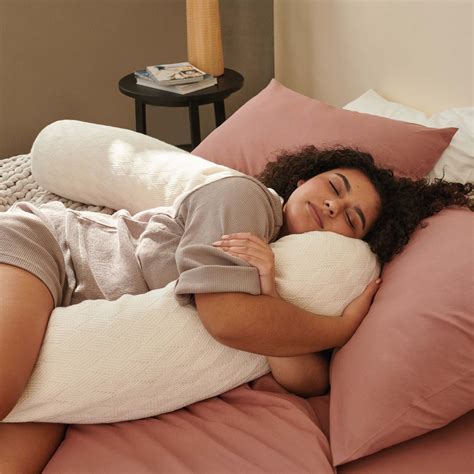 How To Use A Body Pillow For A Better Nights Sleep