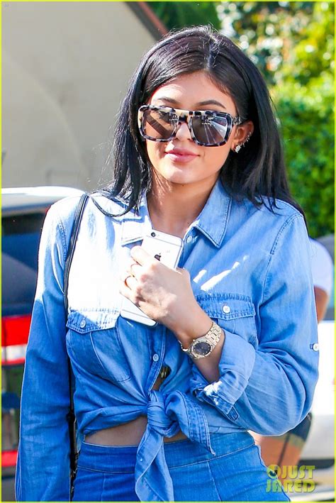 Kylie Jenner Rocks Double Denim For Retail Therapy Photo 3338123 Kylie Jenner Photos Just