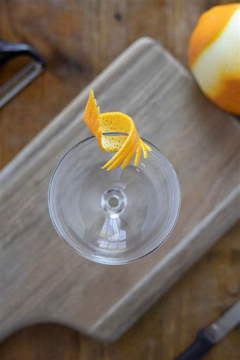5 Easy And Beautiful Cocktail Garnishes Moody Mixologist