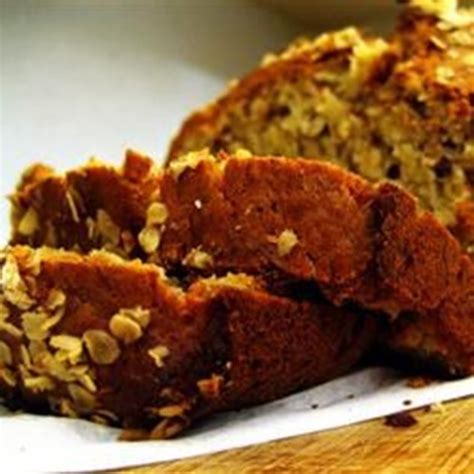We're talking moist, delicious, perfectly sweetened and nutty. Brown Sugar Banana Nut Bread I - Yum Taste