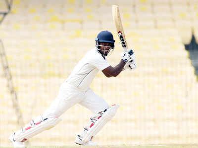 Starting at overnight 14 with the team's score at 35 for one, saxena stood tall in a glittering 143 from 190 balls (21x4s, 2x6s) as kerala surpassed opener jalaj saxena hit a second successive century of the season to put kerala in the driver's seat against bengal in their ranji trophy elite group b. Ranji Trophy: Kerala succumb to 90-run loss against ...