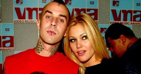 Is Shanna Moakler Still In Love With Travis Barker Ex Wifes Crying Pics Concern Fans Meaww