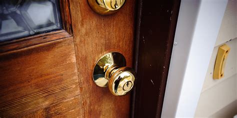 Why You Should Hire A Locksmith To Change Your Door Locks