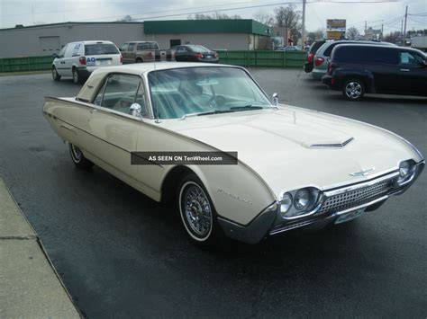 1962 Ford Thunderbird 2 Dr Hardtop