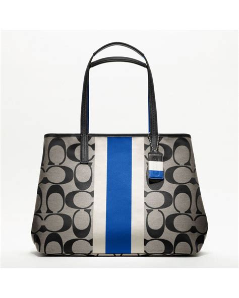 Coach Hamptons Weekend Signature Stripe Large Tote In Blue Lyst