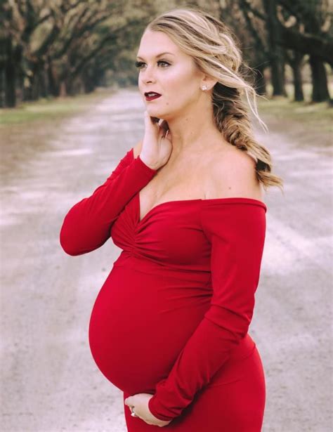 103 Latest Trends In Maternity Dresses To Flaunt The Baby Bump In High