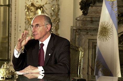 Argentina sale del default por 81.800 millones de dólares, tras reestructurar la deuda con el 76 % de los acreedores privados, sin los fondos buitres de wall street el resto se les adeuda a agencias del sector público del propio estado argentino. Sobreseída la causa contra De la Rúa por el asesinato de ...