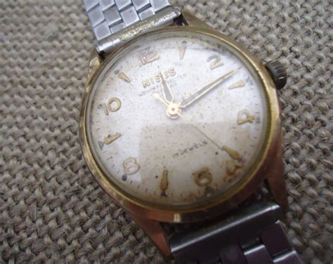 Nisus Vintage Swiss Wrist Watch From The 40s Or 50s 17 Jewel Etsy