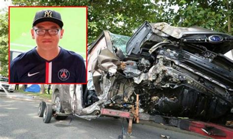 A car ended up in the sea along ocean drive in sentosa after an accident with a ranger today afternoon (aug 25). Identified: 21-year-old navy serviceman dies after SUV ...