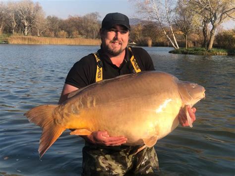 English Angler Nets Giant Lb Carp From World Record Venue