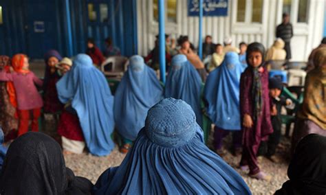 Der parlamentarier warnte, dass auch der bezirk nurgram in naher zukunft an die islamisten fallen könnte. AFGHANISTAN … früher und jetzt - Nehmen Sie sichein ...