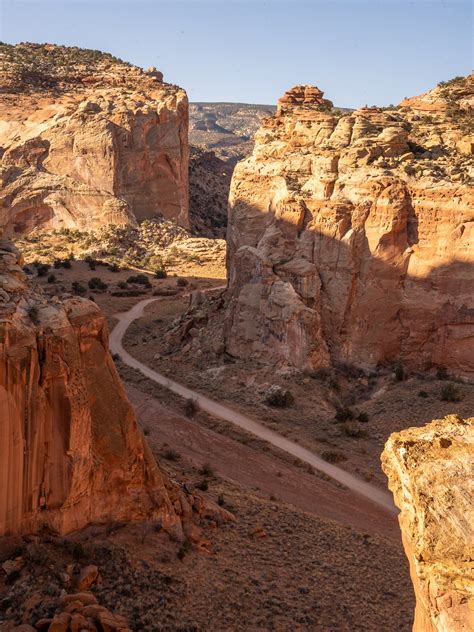 Best Hikes And Things To Do At Capitol Reef National Park Elen Pradera
