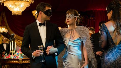 Fifty Shades Darker Review Better Chemistry Kinkier Sex Scenes And Creepier Shades Of Grey