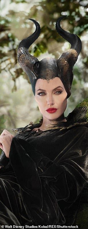 Britney Spears Reveals Second Halloween Costume As Maleficent In Selfie