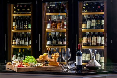 Počas pobytu v ubytovaní hamburg marriott hotel, hostia môžu navštíviť town hall (0,6 km) a church of st. "Gastro" Hotel Courtyard by Marriott Hamburg Airport ...