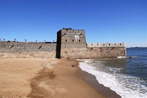 La Tête De Vieux Dragon Où La Grande Muraille De Chine Rencontre La
