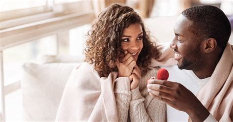 17 Women Reveal The Real Reason Theyre Keeping Their Engagement A Secret