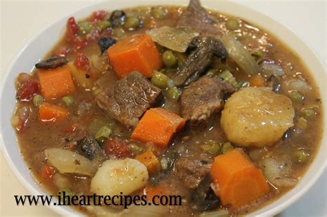 Your crock pot doesn't have to be hideous, in fact, with a simple paint job, you can make it match your kitchen or create a rewritable chalkboard surface. Beef Stew made in the Crock-pot | I Heart Recipes