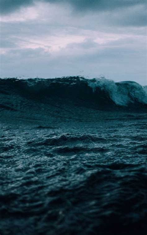 Sea Waves Surf Cloudy 800x1280