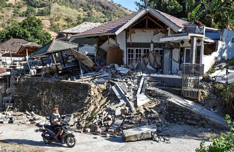 Lombok Quake Death Toll Set To Rise As Rescue Efforts Widen Se Asia News And Top Stories The