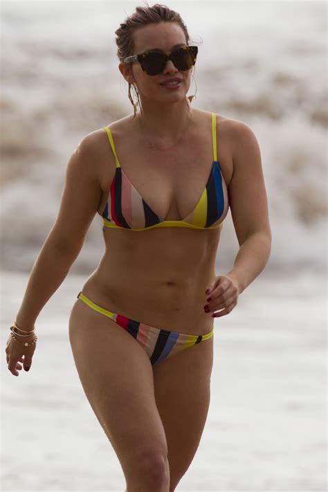 Hilary Duff Mike Comrie Go On Hawaii Hilary Duff Bikini Hilary