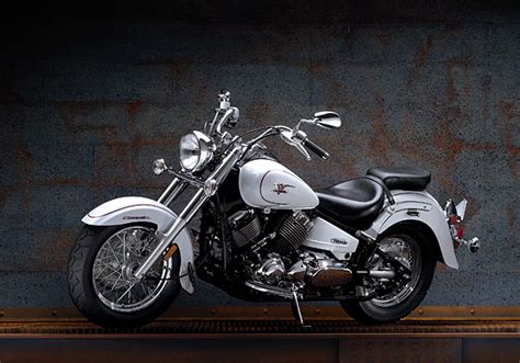 Green street legal title status: Total Motorcycle Website - 2006 Yamaha V-Star 650 Classic