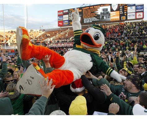 The Duck Our Lovable And Hilarious Mascot Oregon Ducks Football