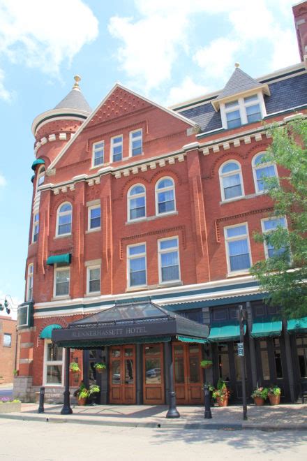 Southern west virginia historic hotels put you near where all the momentous events in the area occurred, and where the old, vintage buildings stand. Review of the Historic Blennerhassett Hotel in Parkersburg ...