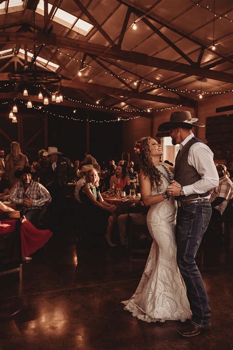 Modern Cowboy Styles Western Weddings Native Roaming Photography