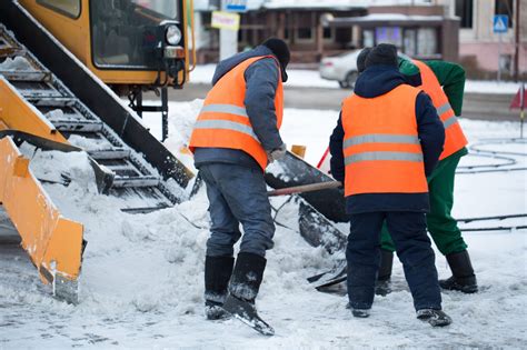 5 Snow Shoveling Techniques To Avoid Back Pain On The Job