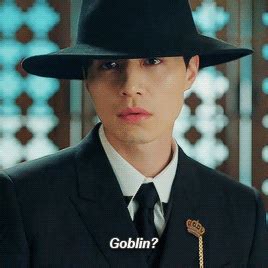 Ở tuổi 36, chàng thần chết lee dong wook ngày càng điển trai và không ngừng trở nên quyến rũ. Lee Dong Wook Goblin Gif - Korean Idol