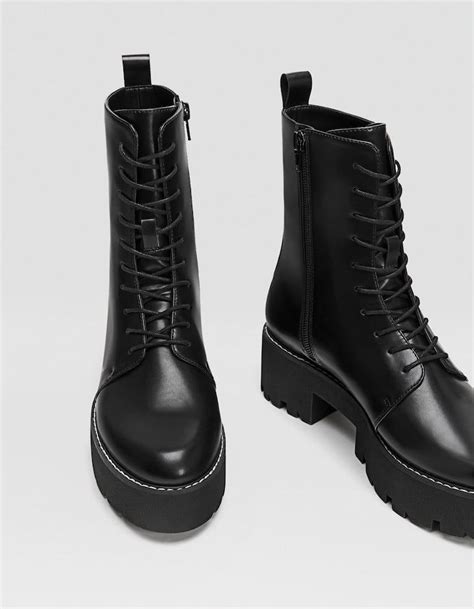 But it wasn't until the 70s that it was given a rugged dm's overhaul. Stiefeletten mit Plateau-Absatz | Boots damen schwarz ...