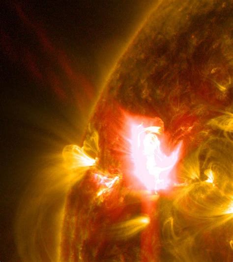 Nasa Releases Images Of M Class Solar Flare